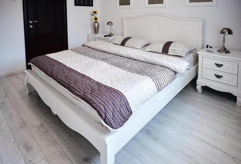 디럭스 룸, La Conac Resort