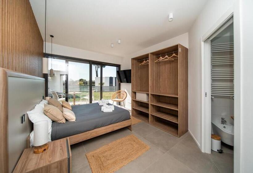 וילה עם חדר שינה אחד ובריכת שחיה, Luxury In The Jungle