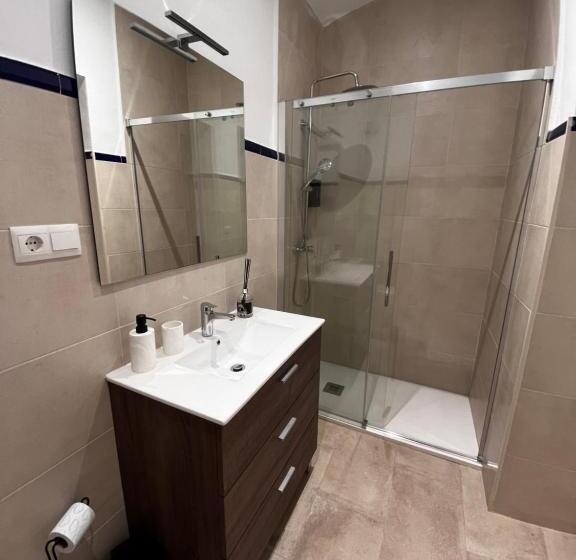 اتاق استاندارد با بالکن, Shanti’s Andalusian Rooms