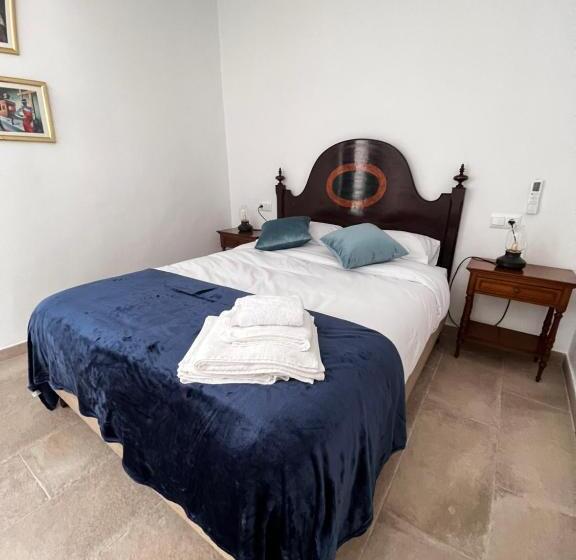 اتاق استاندارد با بالکن, Shanti’s Andalusian Rooms