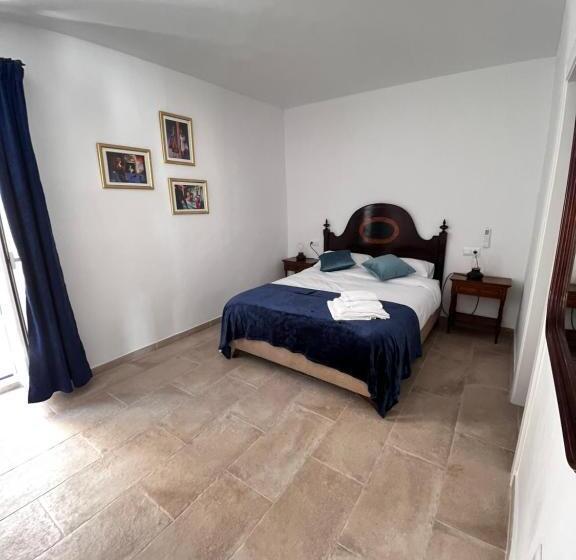 اتاق استاندارد با بالکن, Shanti’s Andalusian Rooms