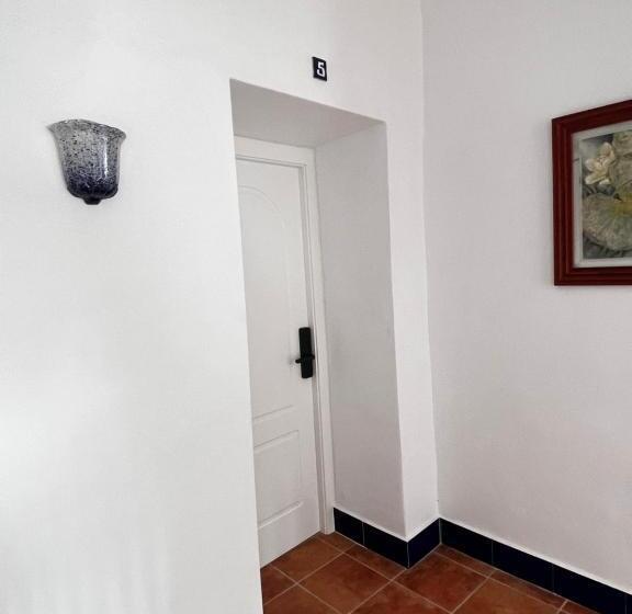 اتاق استاندارد با بالکن, Shanti’s Andalusian Rooms