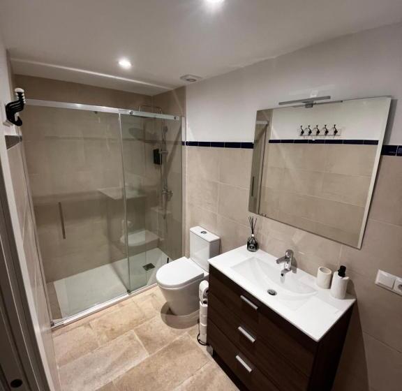 اتاق استاندارد, Shanti’s Andalusian Rooms