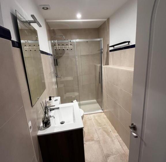 اتاق استاندارد, Shanti’s Andalusian Rooms