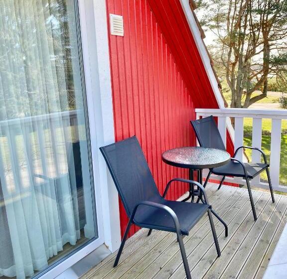 اتاق لوکس با بالکن, Tiismani Villa