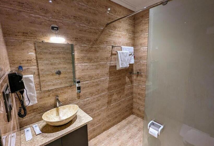 חדר דלוקס, Sadanand Farmstay Resort