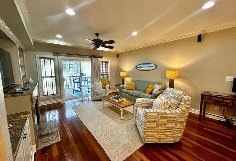 带1个卧室的带海景的公寓, Salty Shenanigans