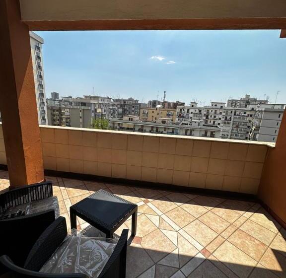 חדר סטנדרט לשלושה עם מרפסת, B&b Tre Ponti