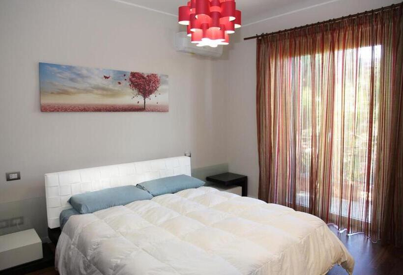 디럭스 자쿠지룸, Domus Aurige