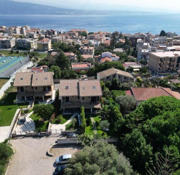 패밀리 스위트, Domus Aurige