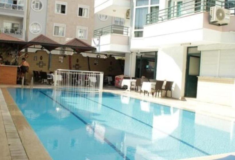 جناح, Casa Cleo Suit