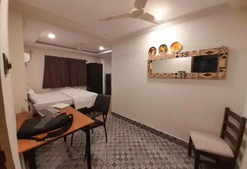 デラックスルーム, Super Hotel O Dabolim Near Goa International Airport