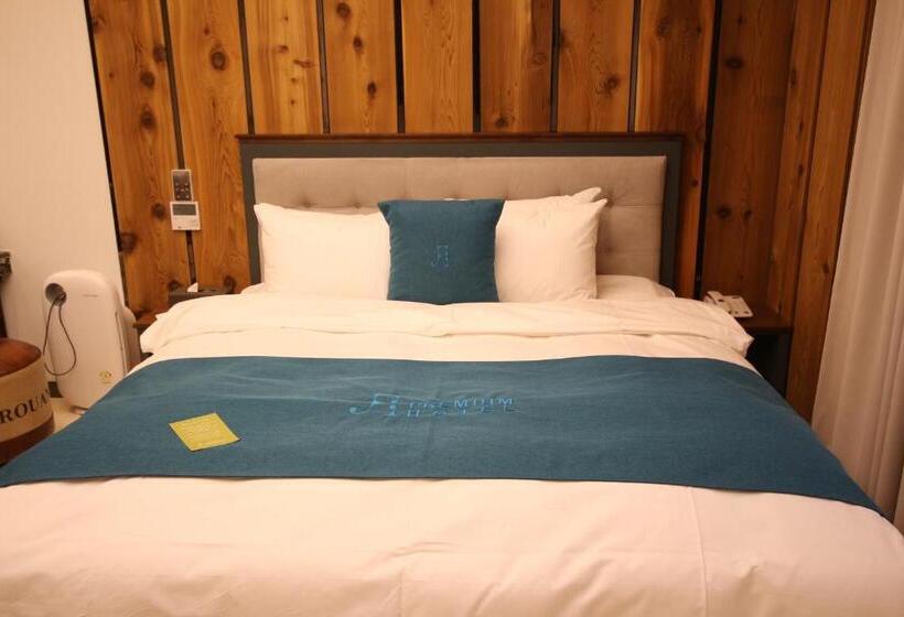 חדר סטנדרט, Jb Tourist