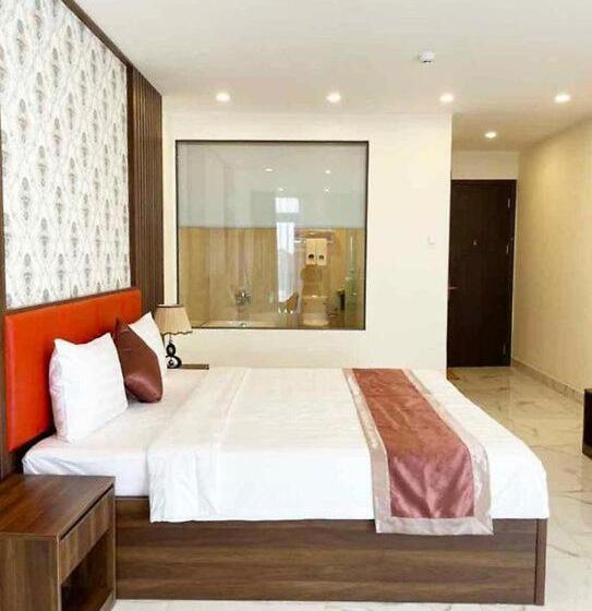 اتاق لوکس, Hoang Trieu Marina Thu Dau Mot