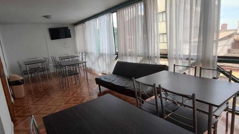 اتاق استاندارد یک نفره, Marisol