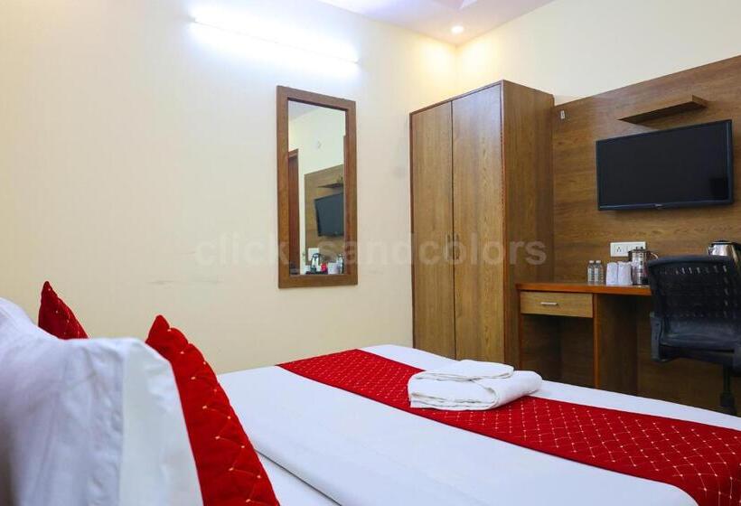 Deluxe Room, Park Residency By Byob Hotels