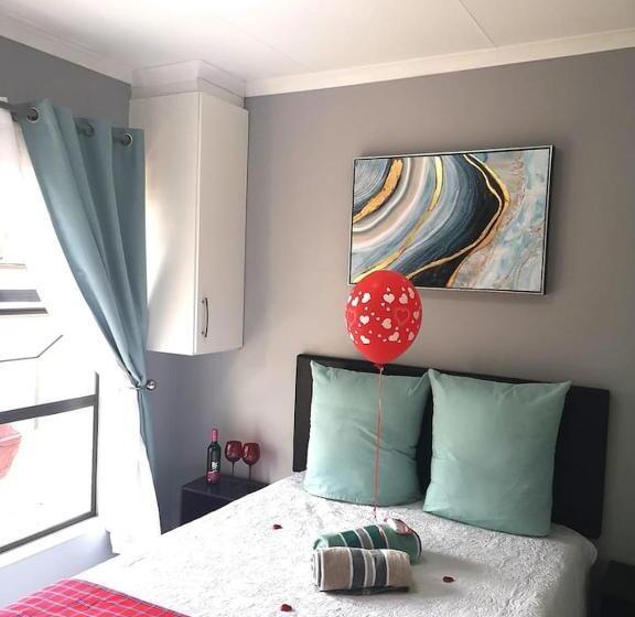 غرفة قياسية, Africa Online Suites