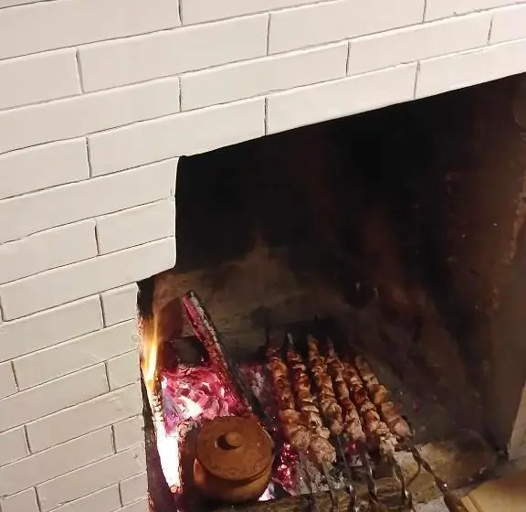 اتاق لوکس, House & Wine