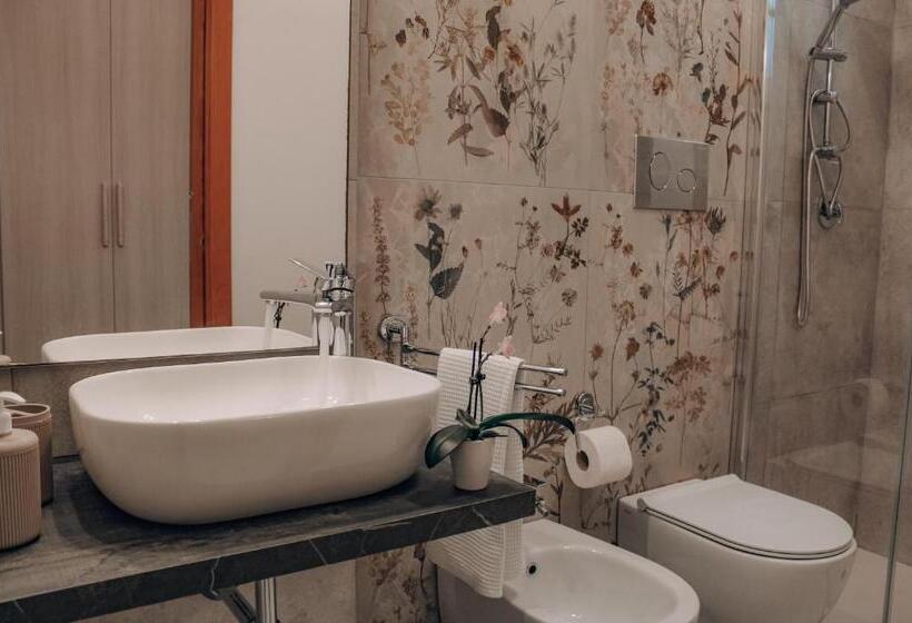 اتاق استاندارد چهار تخته, Vicoletto Fiorito