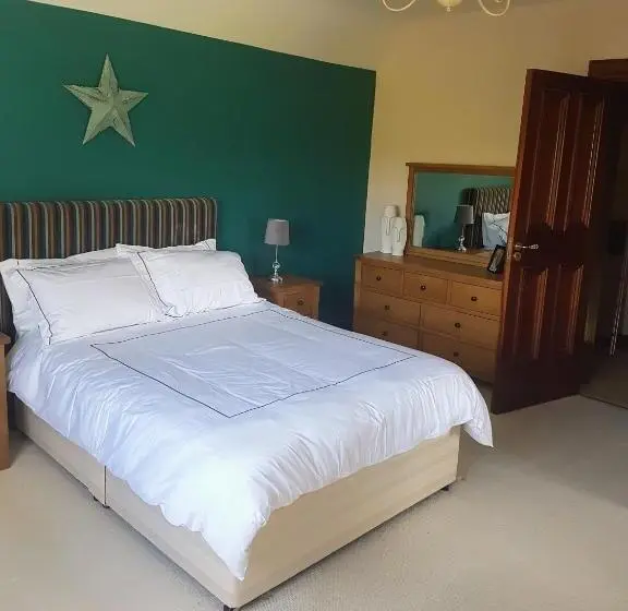 キングサイズベッドのスタンダードルーム, Glenvela Guest House