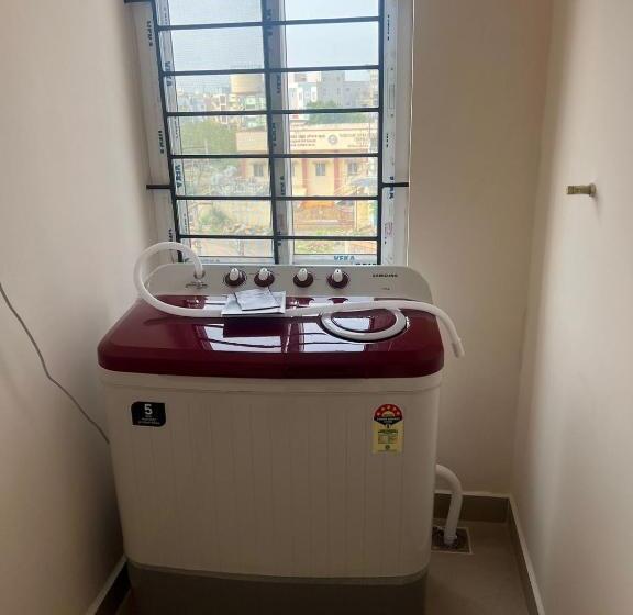 침실 2개 아파트, Aishwaryam Service Apartment