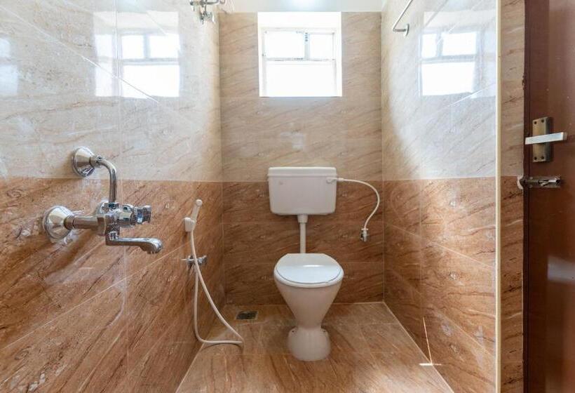 스탠다드 룸, Aishwaryam Service Apartment