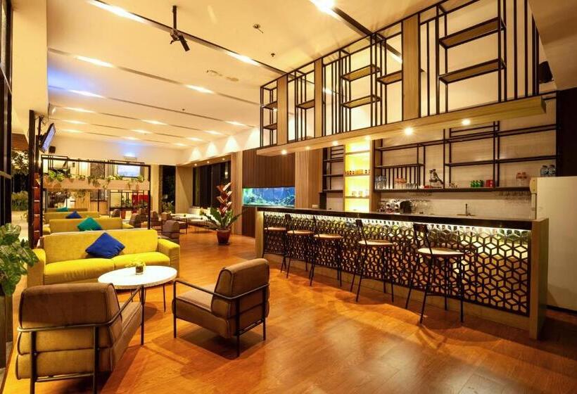 Номер Стандарт с Балконом, Amani Suite And Apartment Zn41