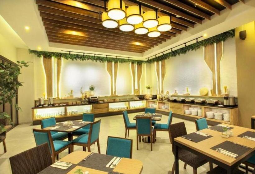 Номер Стандарт с Балконом, Amani Suite And Apartment Zn41