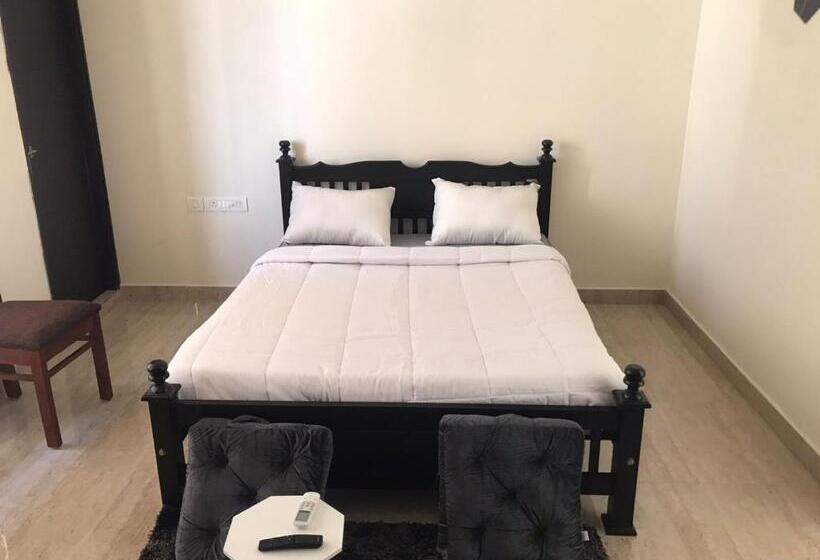 Номер Стандарт с Балконом, Atlantiš Blu Inn