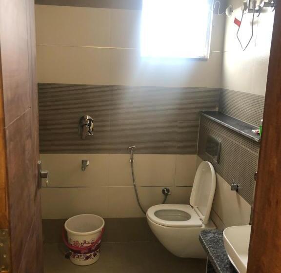 Номер Deluxe, C T Heights Inn