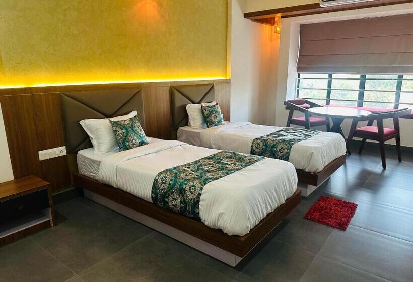 带城市景观的高级房间, Mary Land Residency