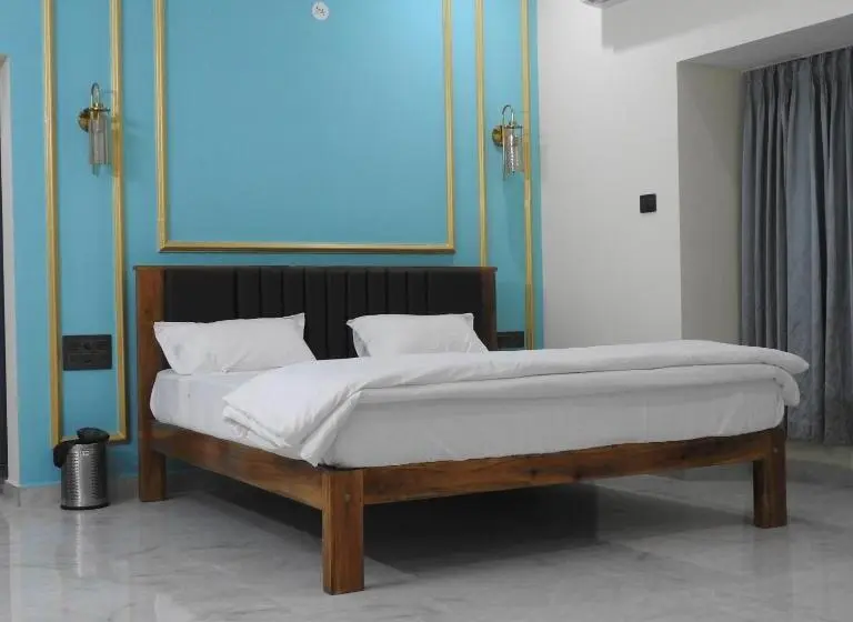デラックスルーム, Nueva Boarding And Lodging