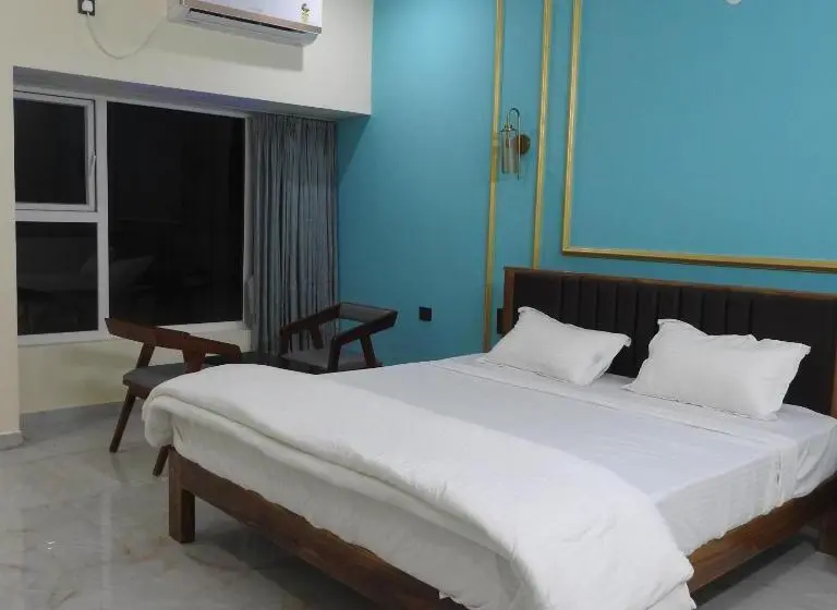 スーペリアールーム, Nueva Boarding And Lodging