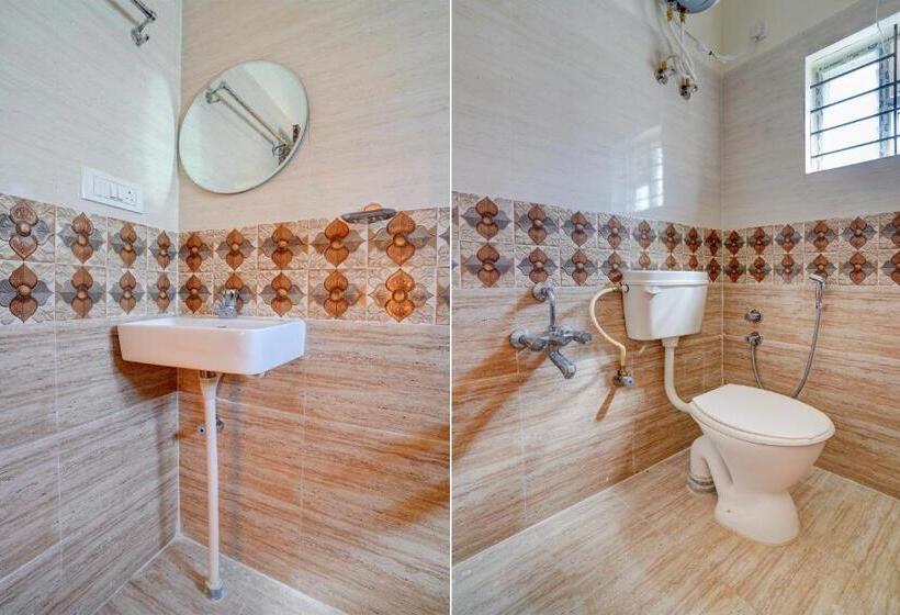 Triple Classic Room, Oyo Pranith Skys