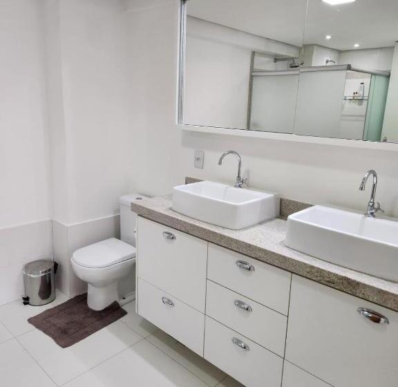 جناح مطل على المدينة, Inova Flat Luxo No Condominio Cosmopolitan