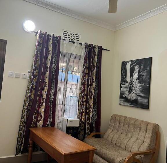 اتاق لوکس, Kilimanjaro Trekcity Hostel