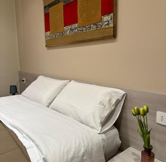 חדר סטנדרט, Esposito House