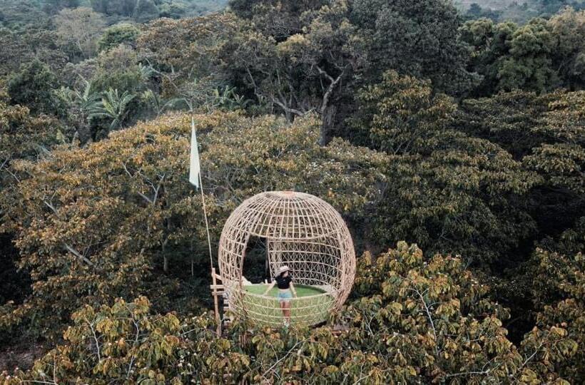 چادر با خدمات رفاهی استاندارد, Hostal Sanjuanerita