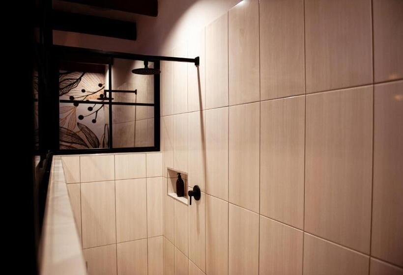 منزل 4 غرف نوم, Hygge House