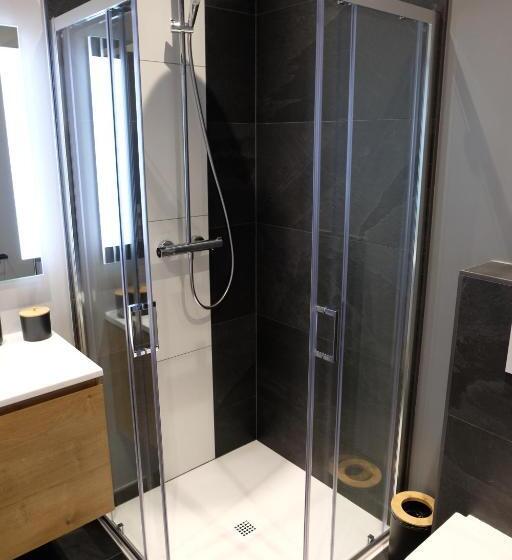 带大床的标准间, Le Cerf D Or