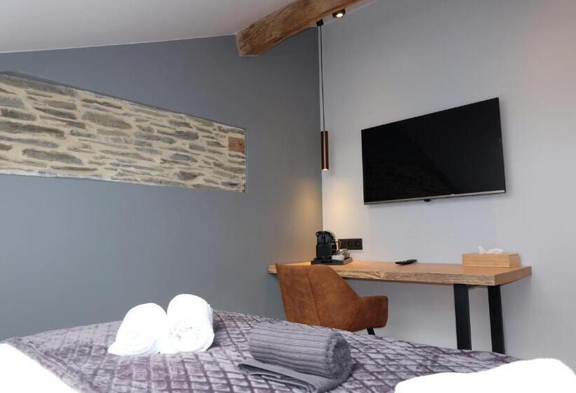 带大床的标准间, Le Cerf D Or