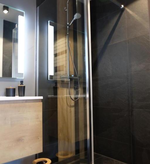 家庭间, Le Cerf D Or