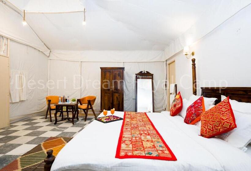 Трехместный Номер Deluxe, Desert Dream Royal Camp With Pool