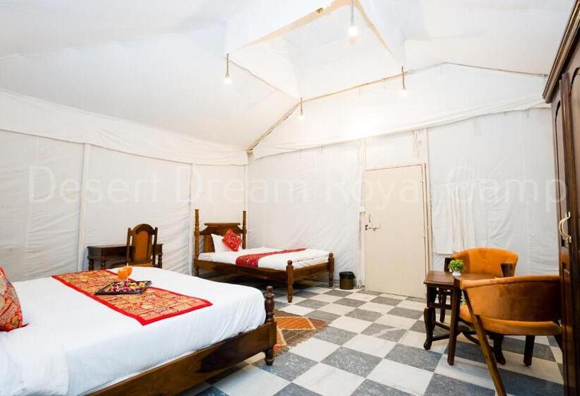 디럭스 트리플 룸, Desert Dream Royal Camp With Pool