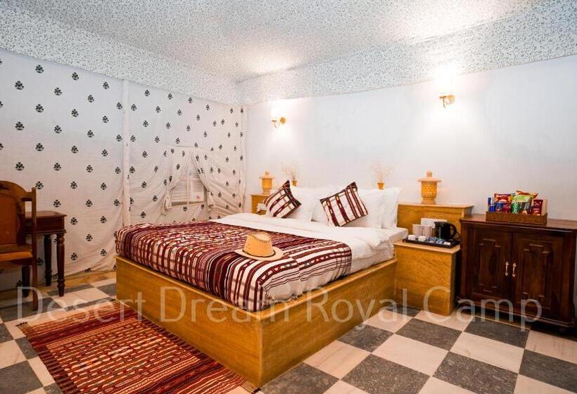 수피리어 트리플 룸, Desert Dream Royal Camp With Pool