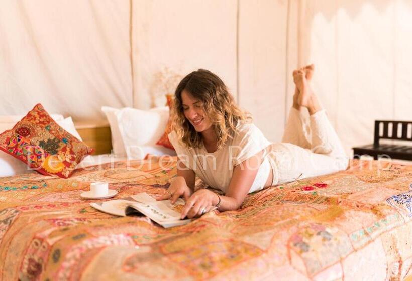 Номер Deluxe Кровать Кинг, Desert Dream Royal Camp With Pool
