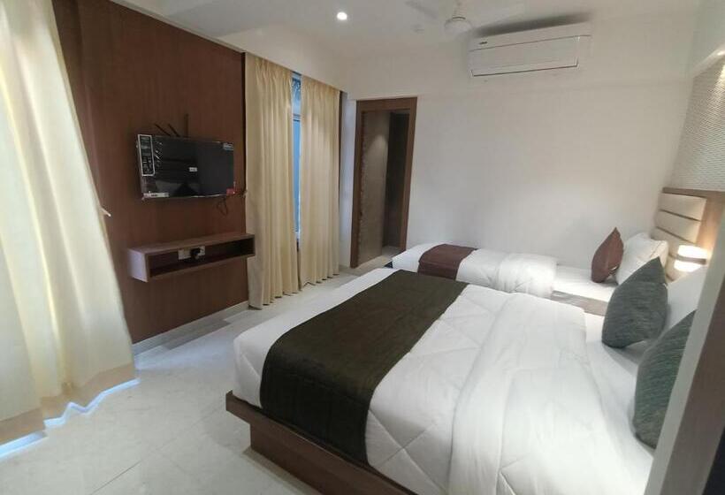 סוויטה משפחתית, Pearl Residency