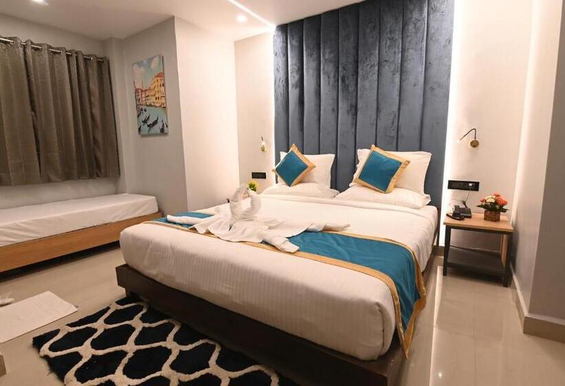Полулюкс, Kp Hotels