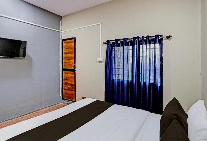 חדר קלאסי לשלושה, O Opd House