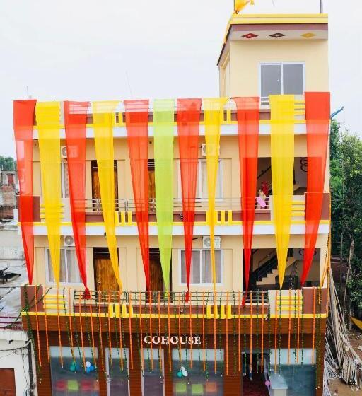 Standard Triple Room with Balcony, Cohouse